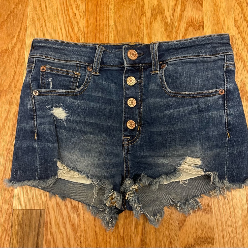 American Eagle Distressed Hi Rise Shortie Button Fly Size 6